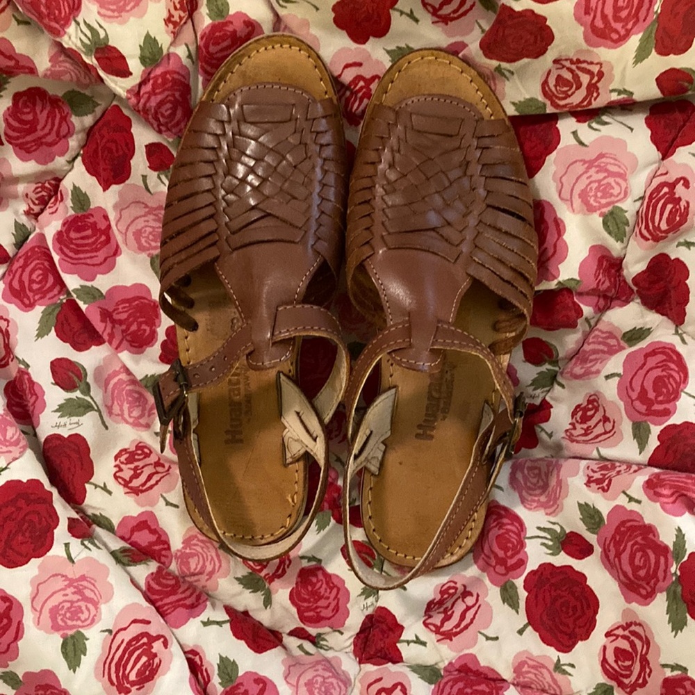 Bearpaw Huaraches